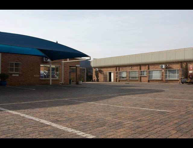 3,665M² BUSINESS FOR SALE IN VANDERBIJLPARK CE 6